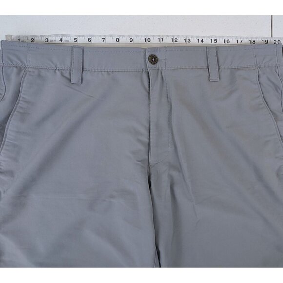 Under Armour Golf Shorts Gray Size 40 HeatGear Lightweight Stretch Nylon Blend - Picture 7 of 9